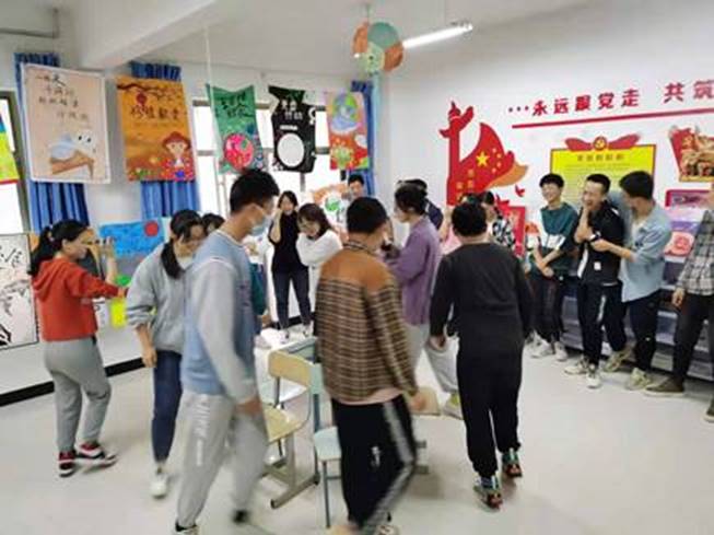 说明: http://www.gsmc.edu.cn/__local/2/25/69/183EBF8B9F63E6CDAE553DA144E_D78D0C11_6A66.jpg